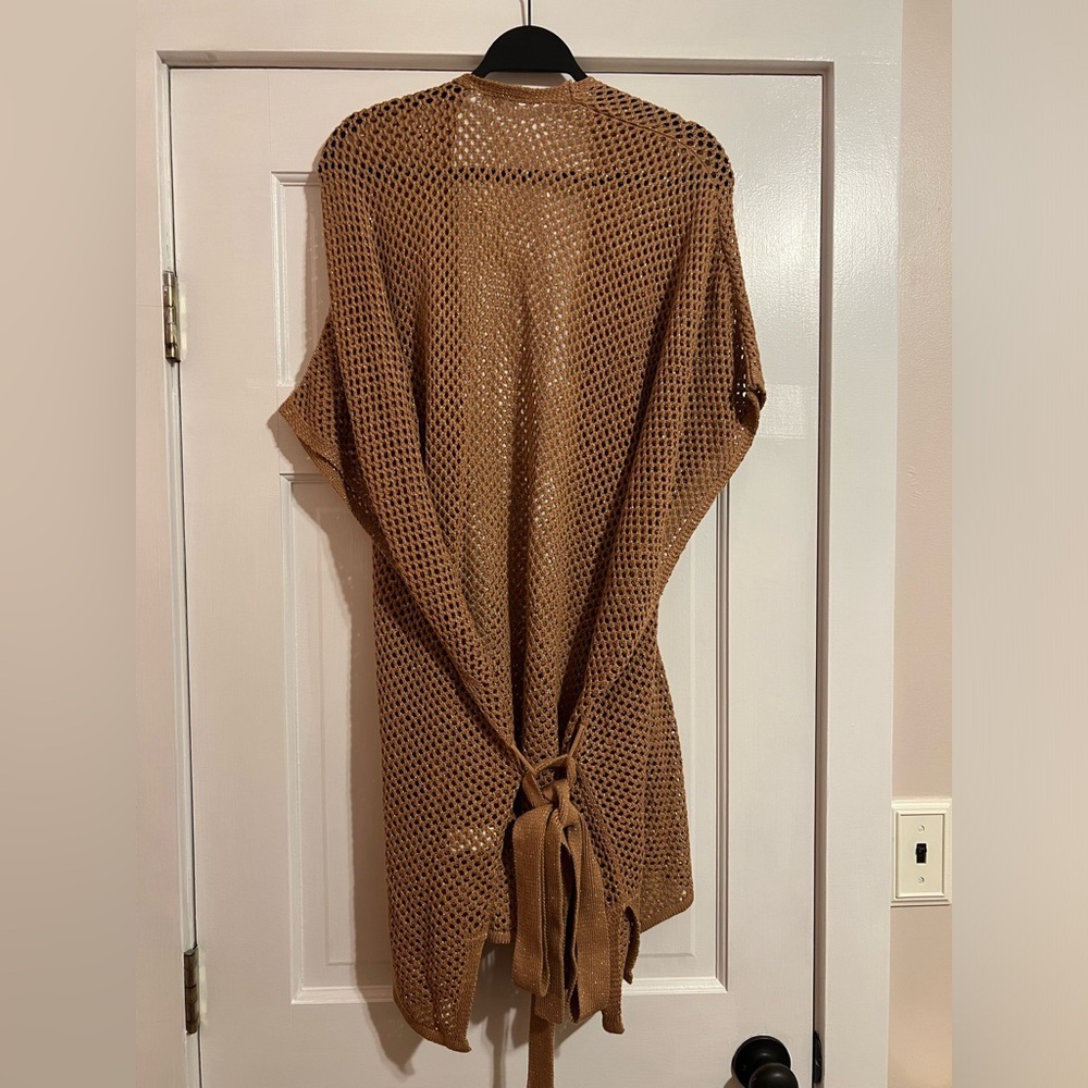 AERIE • METALLIC CROCHET CAPE • ONLINE EXCLUSIVE - Picture 6 of 8